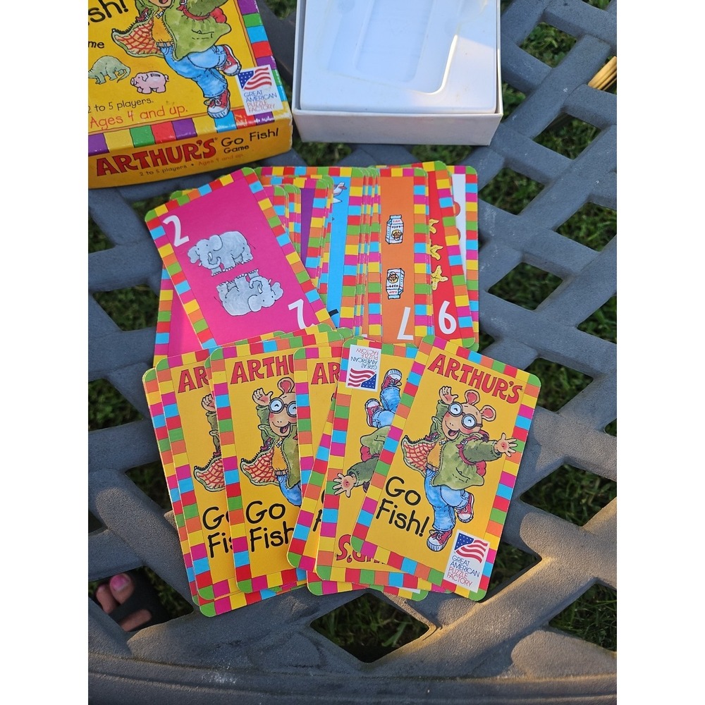 Arthur's Go Fish Game Great American Puzzle Factory 1998 - Picture 7 of 9